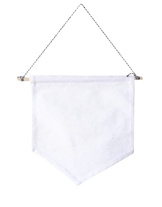 Gepersonaliseerd vlagje of wimpel als decoratie voor kinderkamer geborduurd op naam te Antwerpen