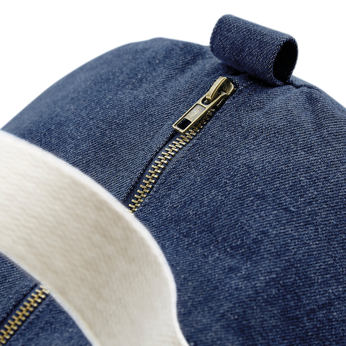 Detail rits barrel bag te personaliseren via borduren of bedrukken antwerpen