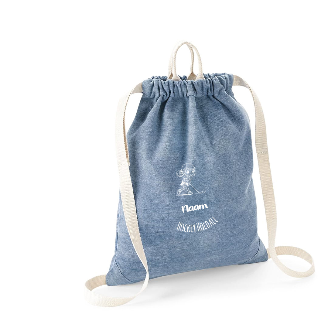 Gepersonaliseerde jeans turnzak of zwemzak van bagbase bedrukt op naam en sport met tekening van hockey meisje