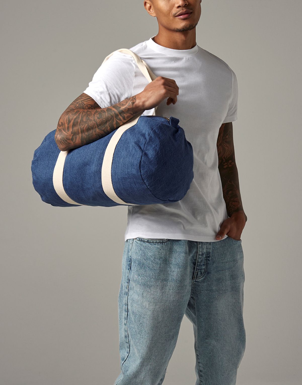 Jeans reistas te personaliseren met borduurwerk naam of tekst