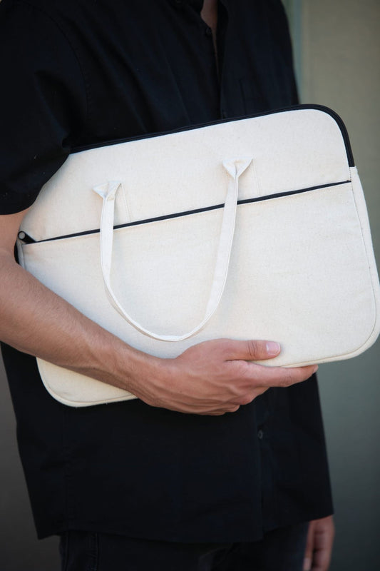 Laptoptas voor 15inch laptop te borduren met tekst of logo