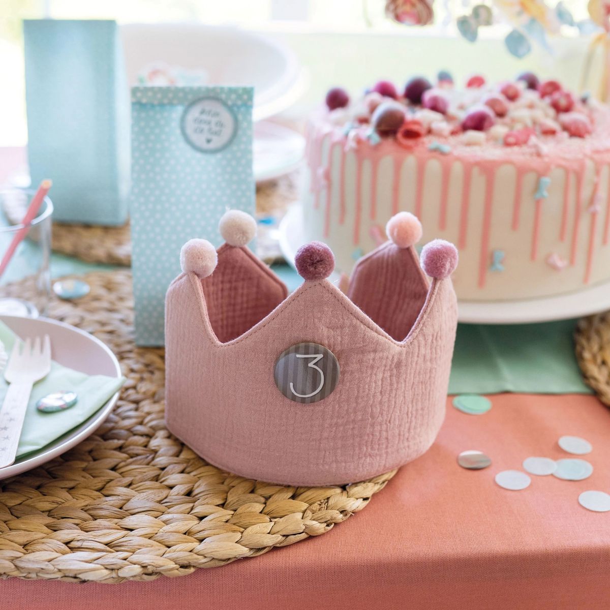 Pastel Roze Mousseline verjaardagskroon met Verwisselbare Cijfers