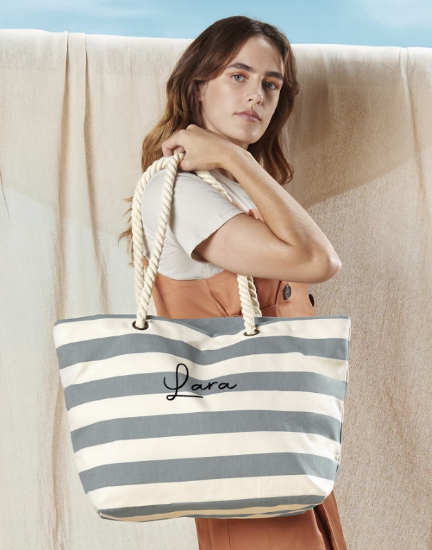 Gepersonaliseerde beach bag op maat geborduurd te Antwerpen met tekst of naam van Westford Mill