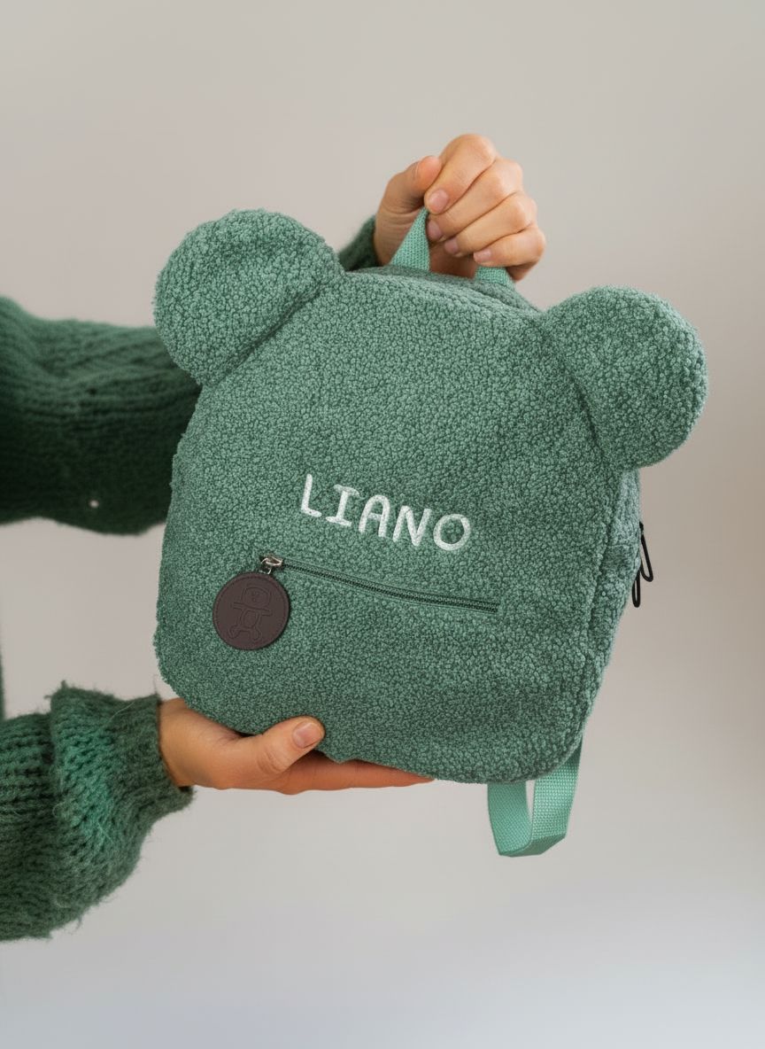 Gepersonaliseerde baby rugzak voor creche met geborduurde naam