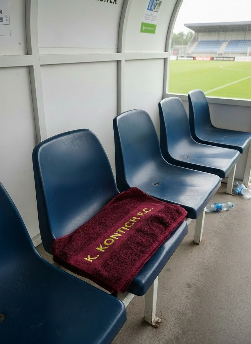 Gepersonaliseerde handdoek voor een voetbal team met de naam van de club