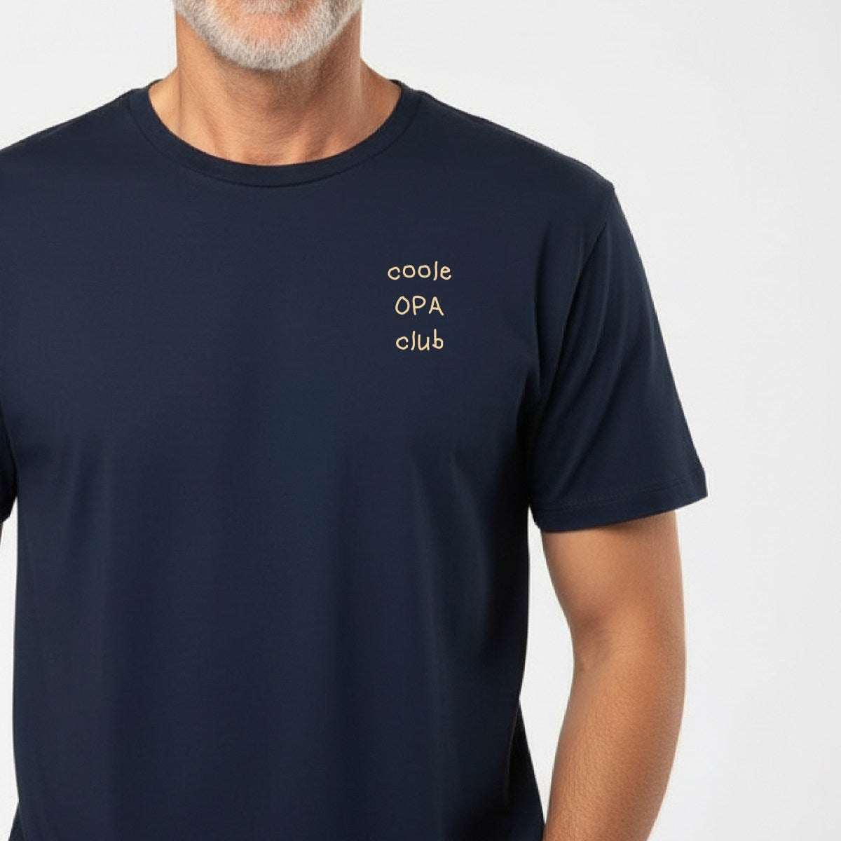 Gepersonaliseerde T-shirt als origineel geschenk voor een opa met als opdruk Coole Opa Club