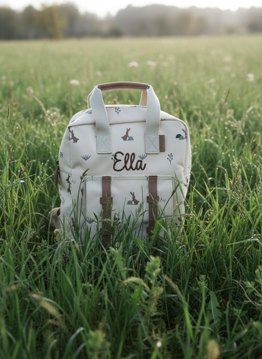 Fresk Rugzakje met konijntjes professioneel geborduurd met de naam van een kind