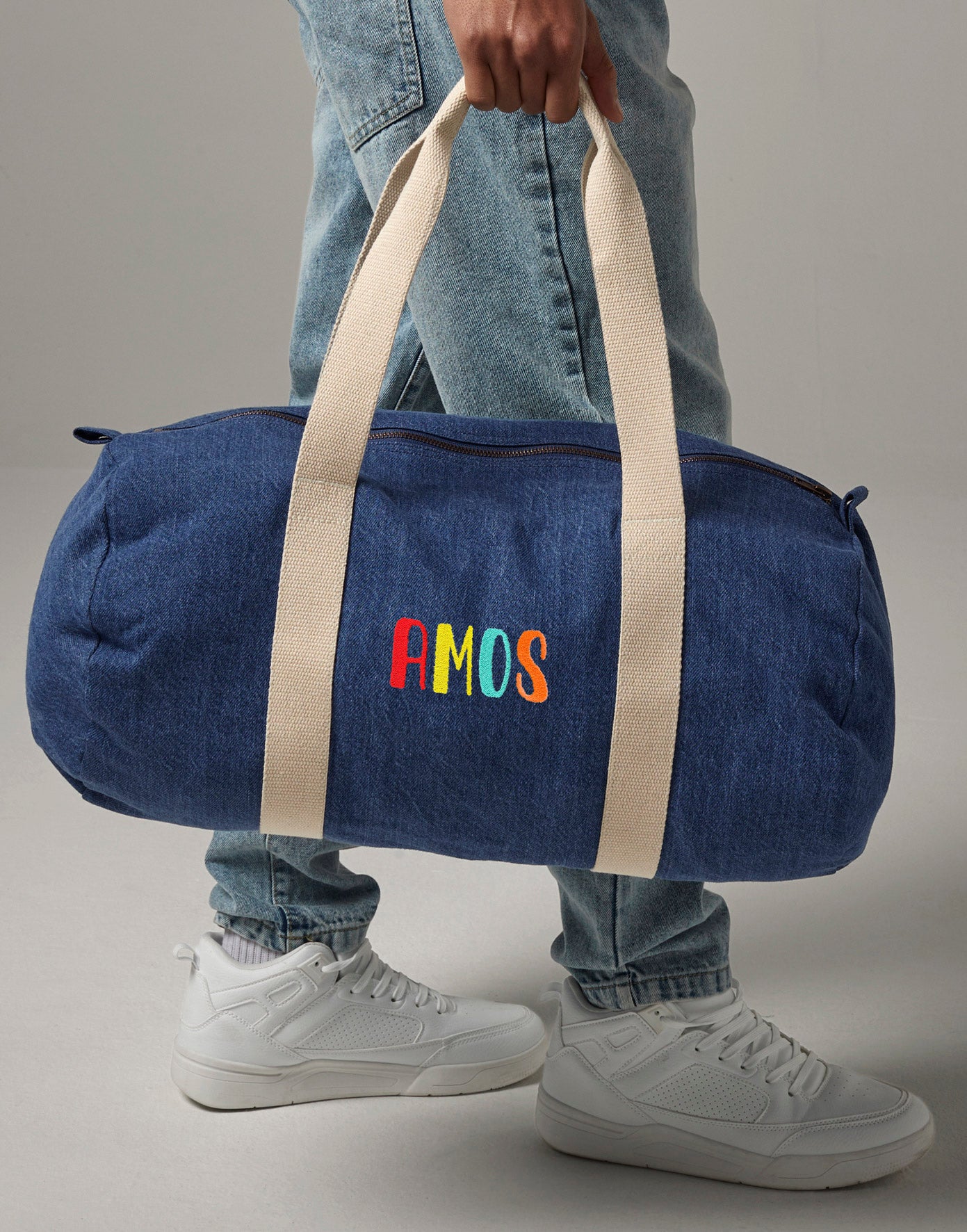 Denim Delight weekendtas -  Kleurrijke naam - Geborduurd