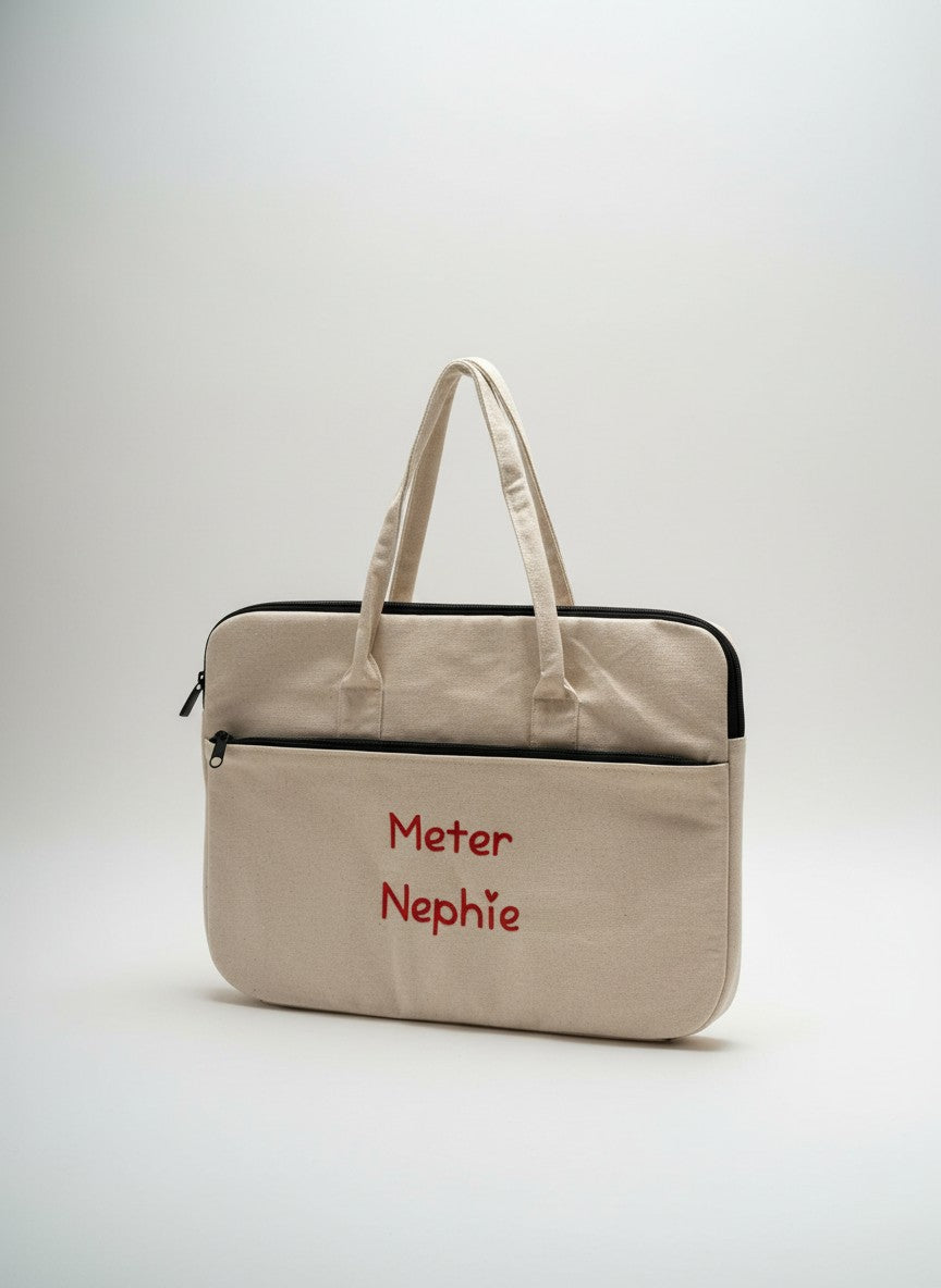 Gepersonaliseerde laptop tas geborduurd met tekst of naam