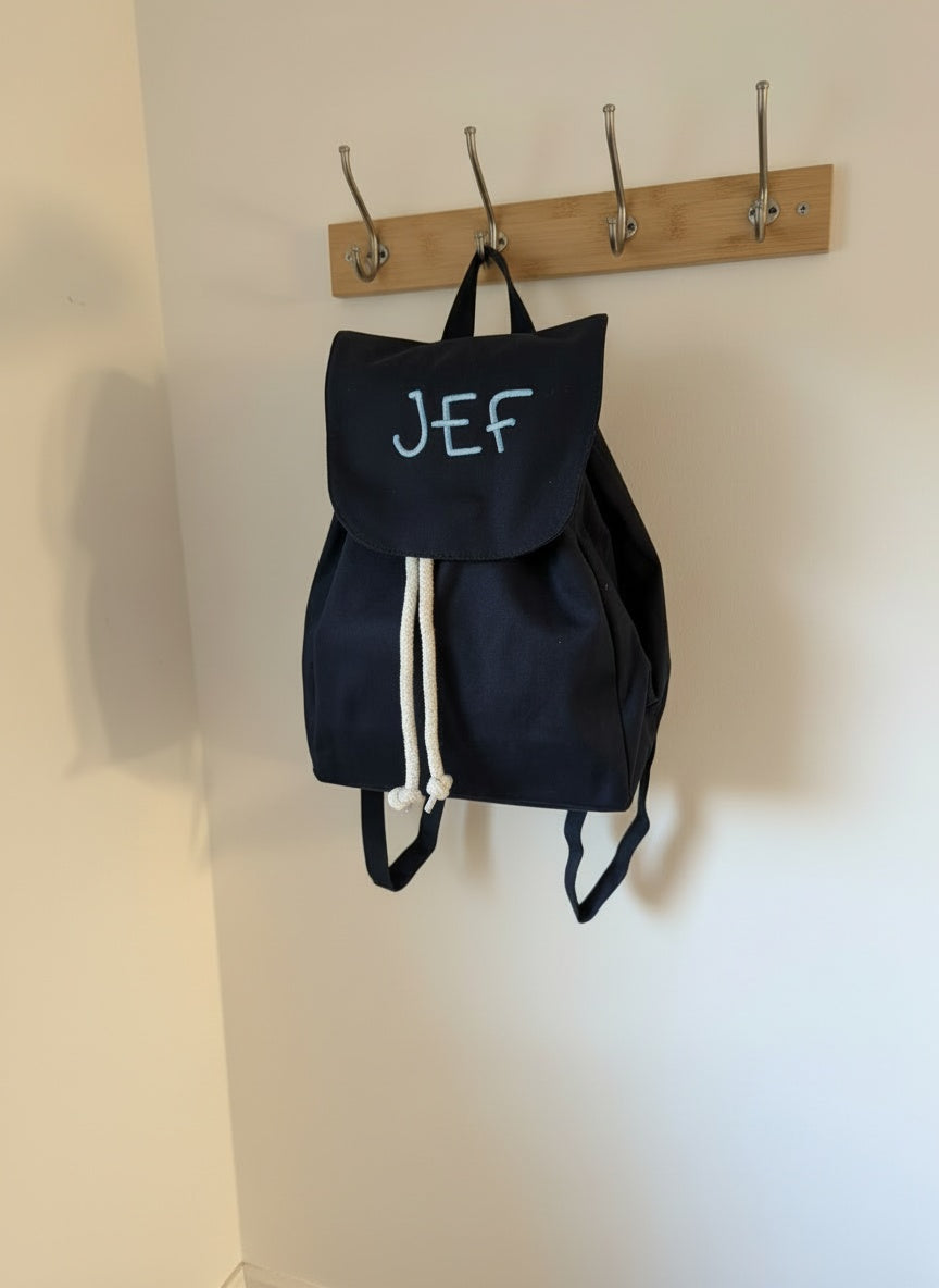 Gepersonaliseerde kleine rugzak met naam borduring