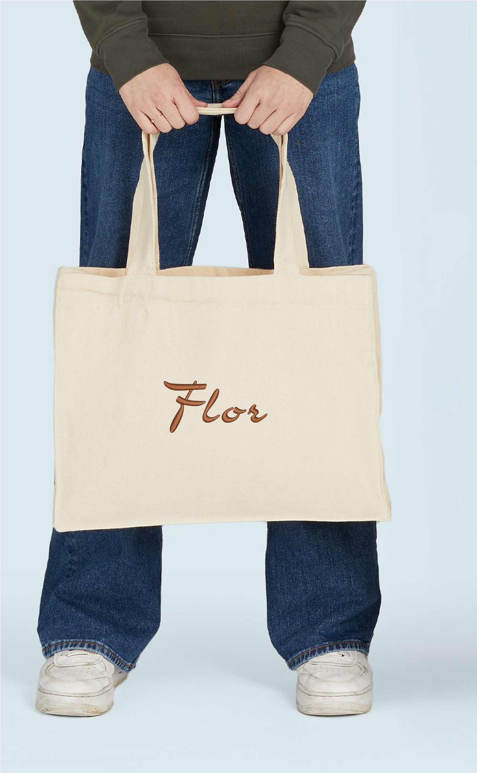 Geborduurde ruime totebag van SG gepersonaliseerd op naam logo of quote te Antwerpen