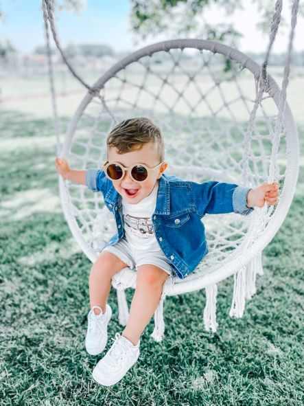 Baby of peuter jeansvestje -  Kleurrijke naam - Geborduurd