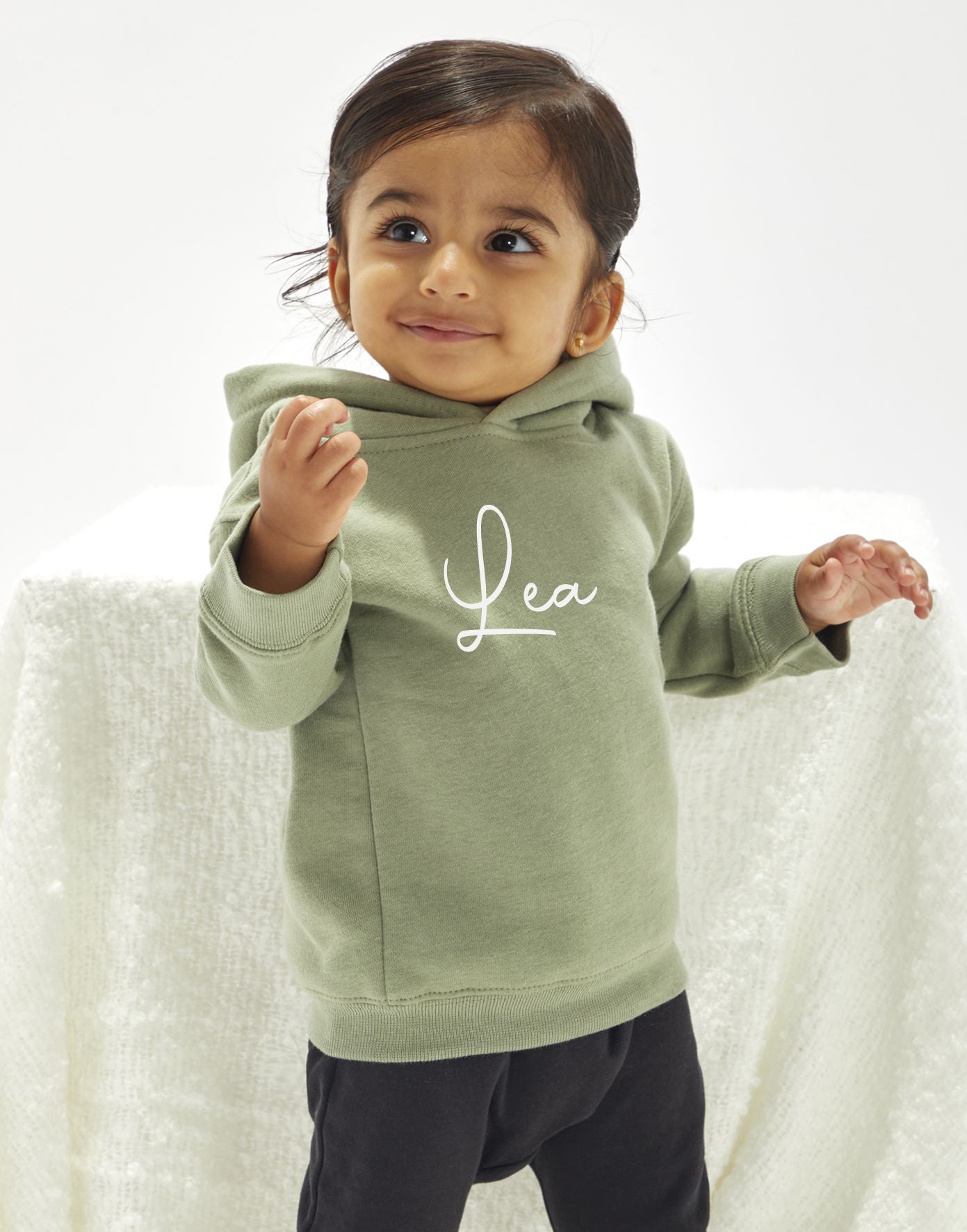 Gepersonaliseerde hoodie van babybugz voor baby of peuter met naam bedrukt of geborduurd te antwerpen