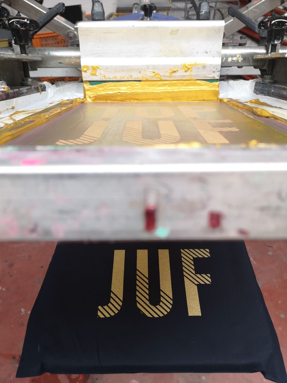 Professionele zeefdrukkerij Antwerpen aan het werk